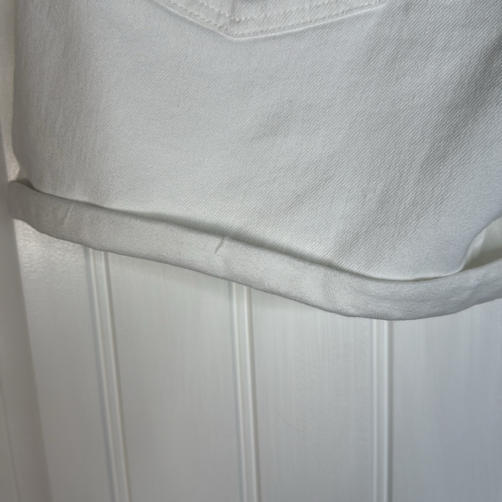 Levi's Mid Rise Mid Length Denim Shorts Women's Size 31 - Picture 10 of 13